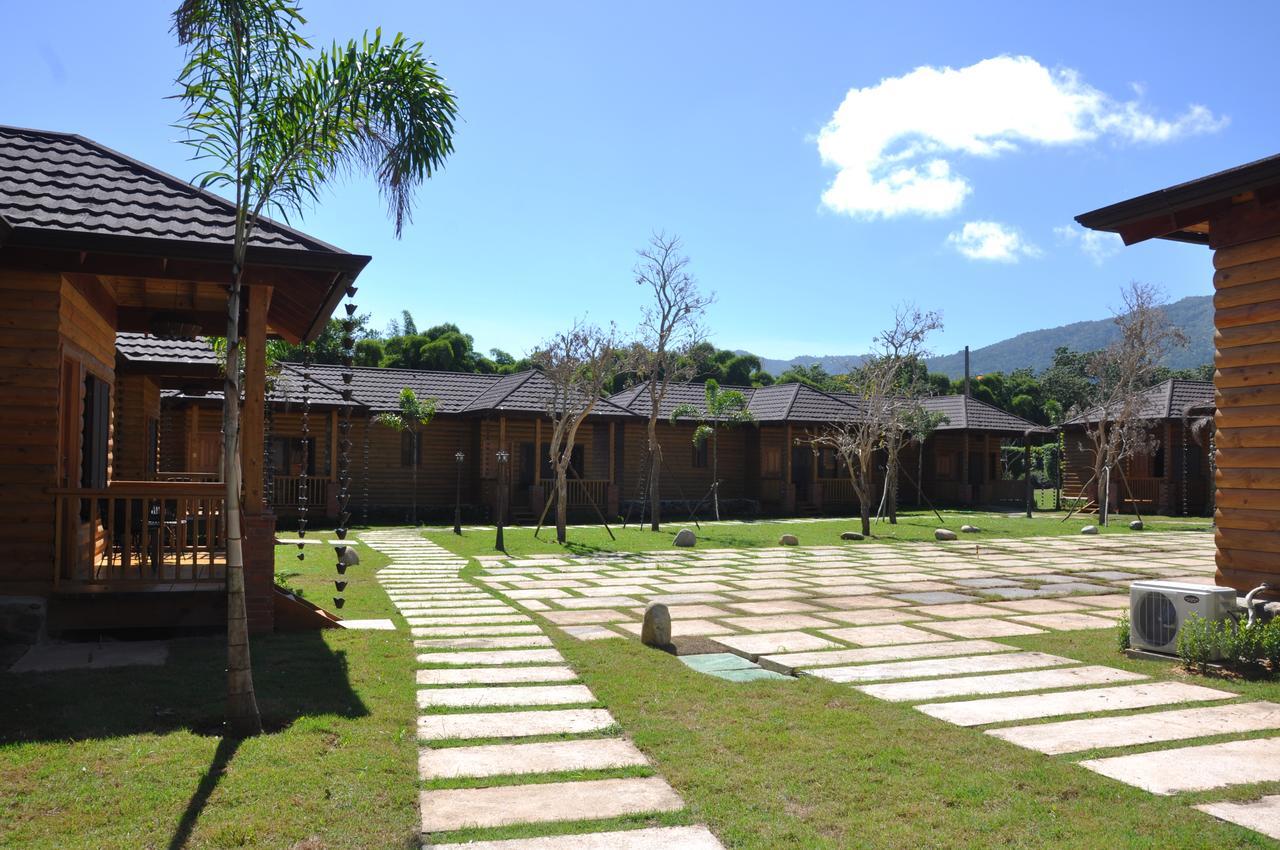 Carmen Hotel & Villas Jarabacoa Extérieur photo